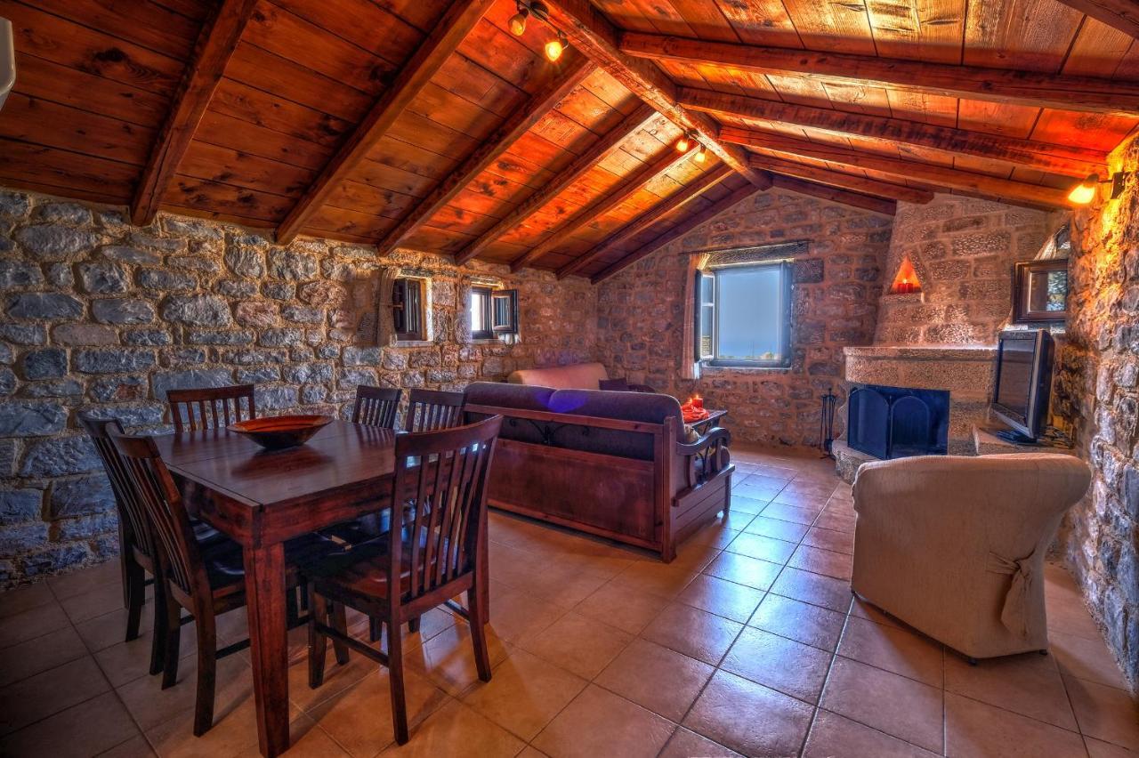 Achelatis Traditional Guest Houses アレオポリ エクステリア 写真
