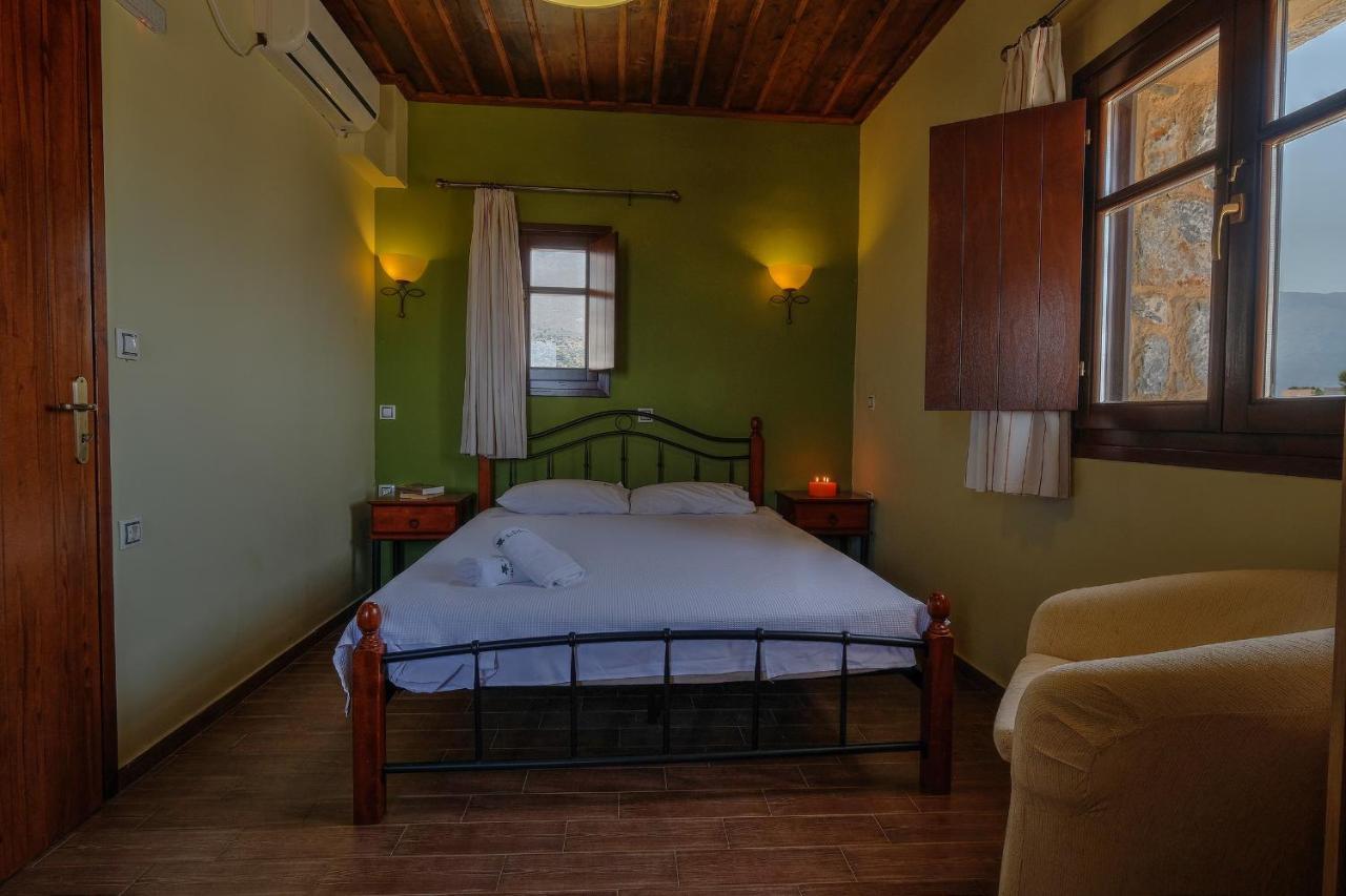 Achelatis Traditional Guest Houses アレオポリ エクステリア 写真