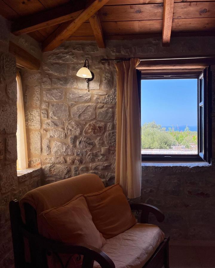 Achelatis Traditional Guest Houses アレオポリ エクステリア 写真