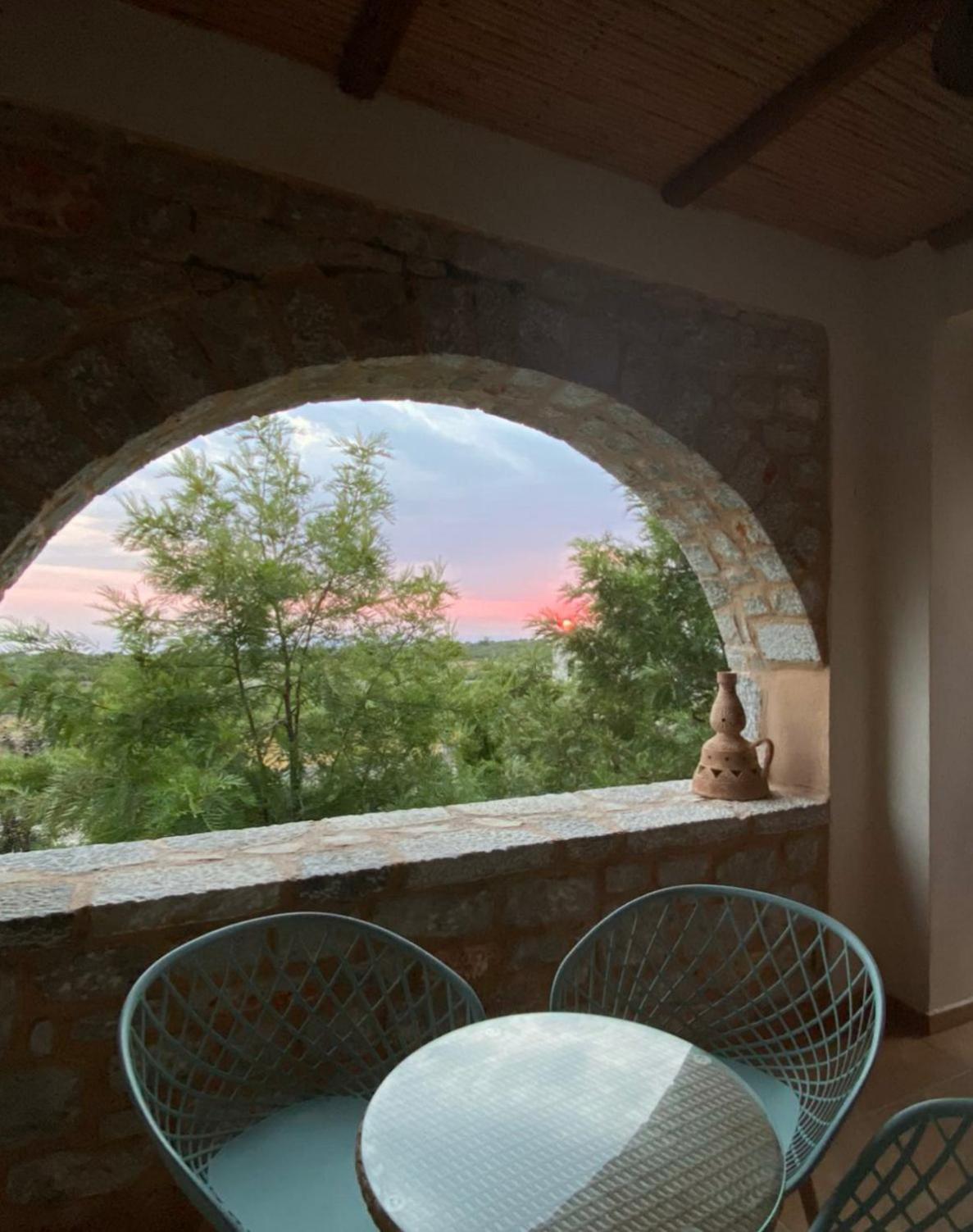 Achelatis Traditional Guest Houses アレオポリ 部屋 写真